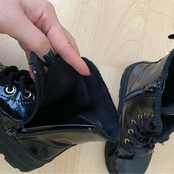 Warm Lined Boots - Picture 6 of 8